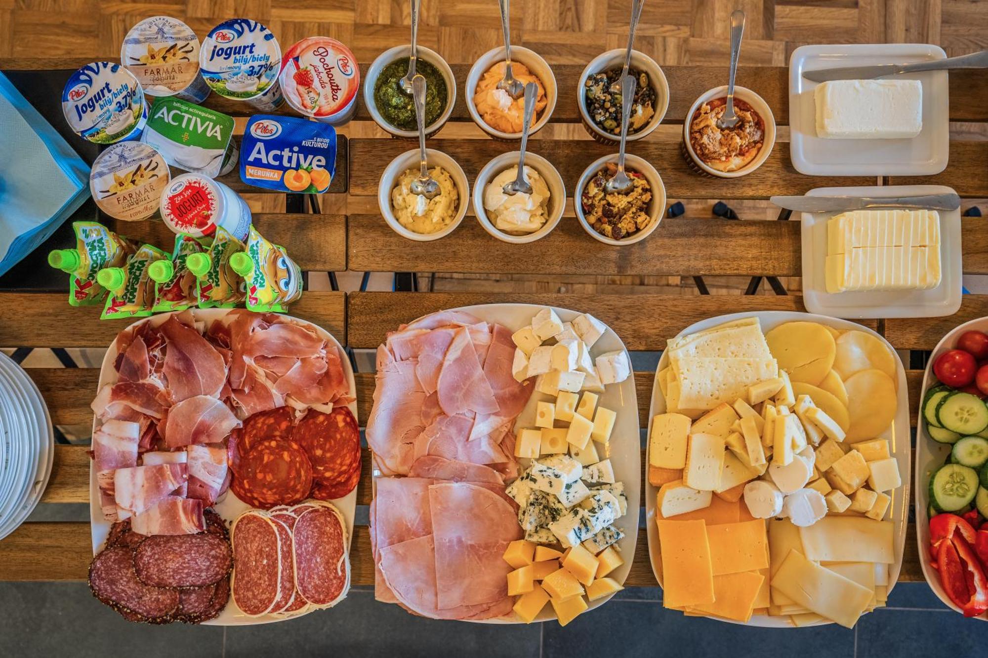 Naturalni Vinarstvi Tomas Krizek, Penzion Dvorek Dolní Dunajovice Buitenkant foto